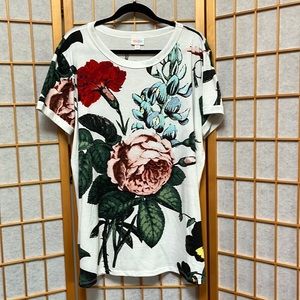 Lularoe Liv Top 3X (26-28)